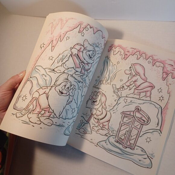 1993 Disney Snow White Paint with Water Activity Book Golden Vintage New - Picture 4 of 4